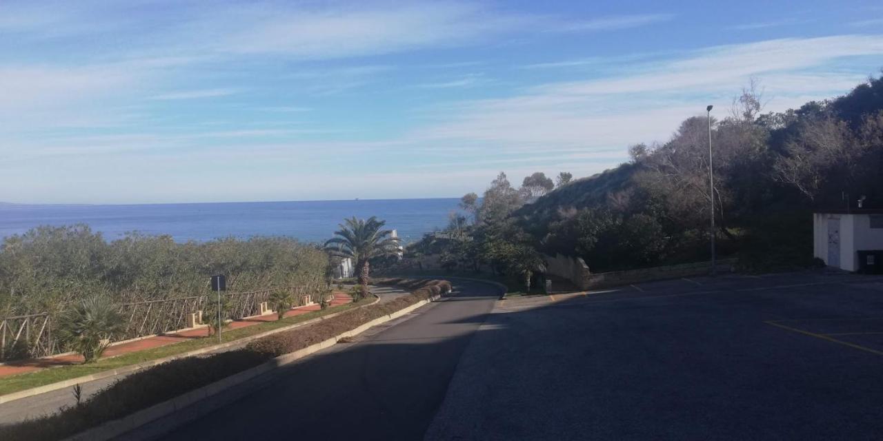 Residenza Anna Maria Apartment Crotone Luaran gambar