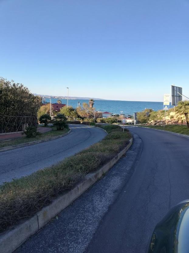 Residenza Anna Maria Apartment Crotone Luaran gambar